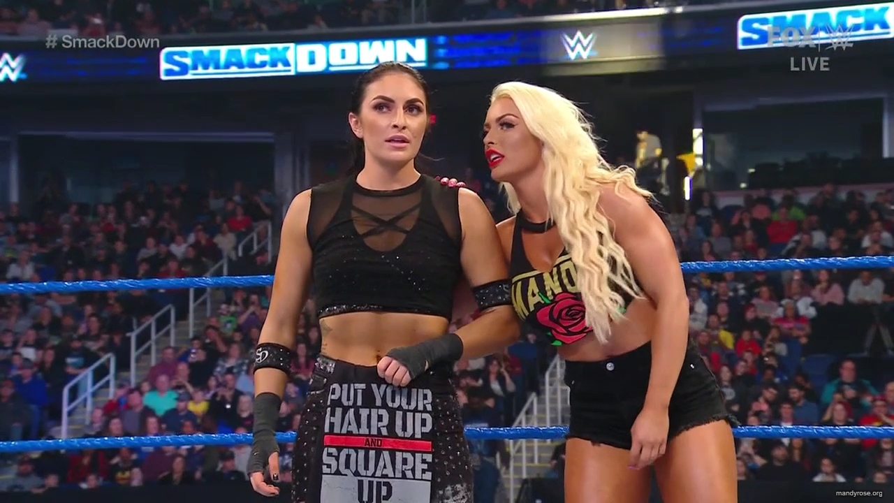 WWE_Friday_Night_SmackDown_2020_01_17_720p_HDTV_x264-NWCHD_mp40101.jpg