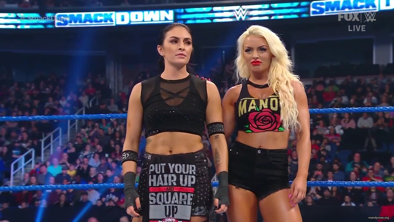 WWE_Friday_Night_SmackDown_2020_01_17_720p_HDTV_x264-NWCHD_mp40104.jpg
