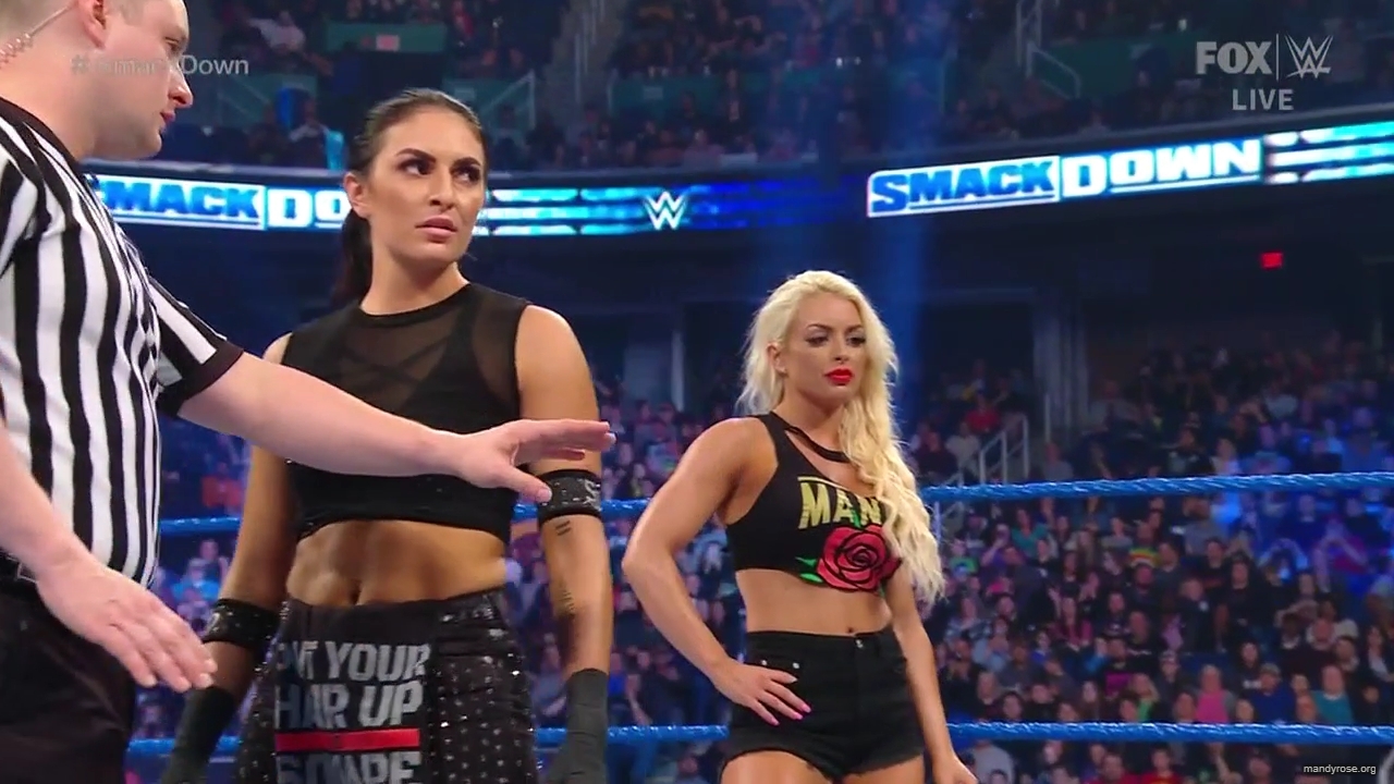 WWE_Friday_Night_SmackDown_2020_01_17_720p_HDTV_x264-NWCHD_mp40140.jpg