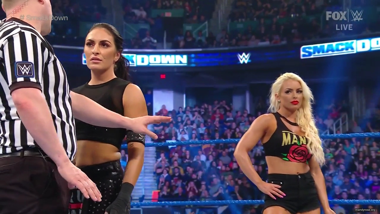 WWE_Friday_Night_SmackDown_2020_01_17_720p_HDTV_x264-NWCHD_mp40141.jpg