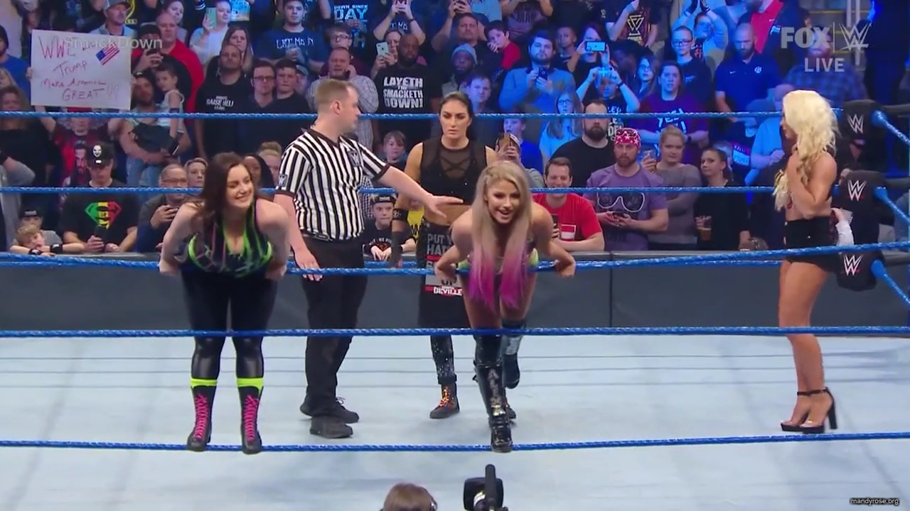 WWE_Friday_Night_SmackDown_2020_01_17_720p_HDTV_x264-NWCHD_mp40142.jpg