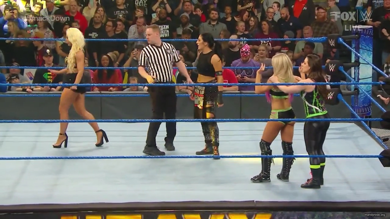 WWE_Friday_Night_SmackDown_2020_01_17_720p_HDTV_x264-NWCHD_mp40150.jpg