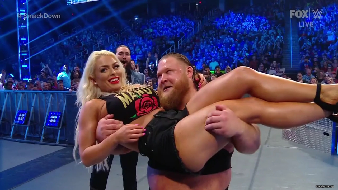 WWE_Friday_Night_SmackDown_2020_01_17_720p_HDTV_x264-NWCHD_mp40271.jpg
