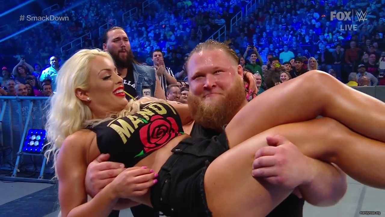 WWE_Friday_Night_SmackDown_2020_01_17_720p_HDTV_x264-NWCHD_mp40274.jpg