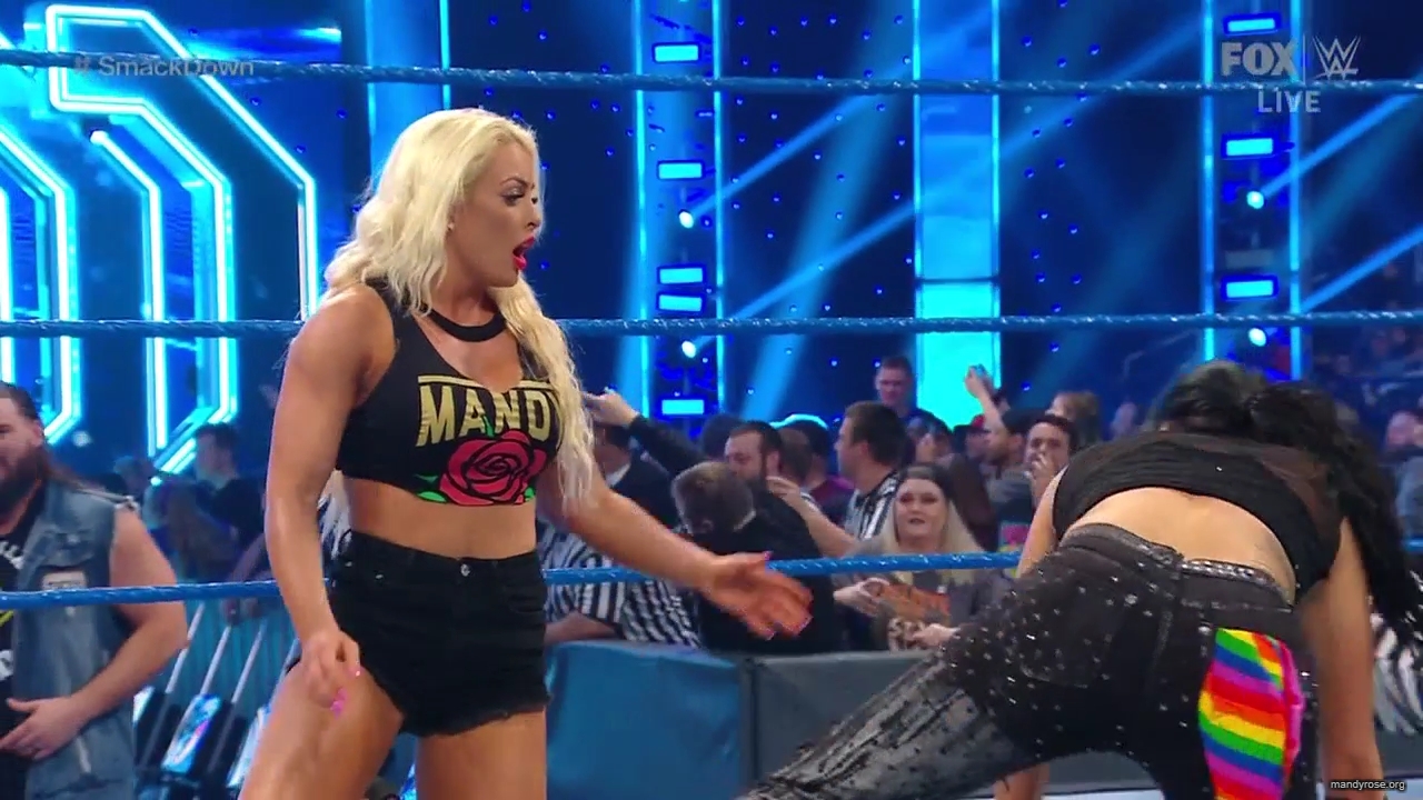WWE_Friday_Night_SmackDown_2020_01_17_720p_HDTV_x264-NWCHD_mp40287.jpg