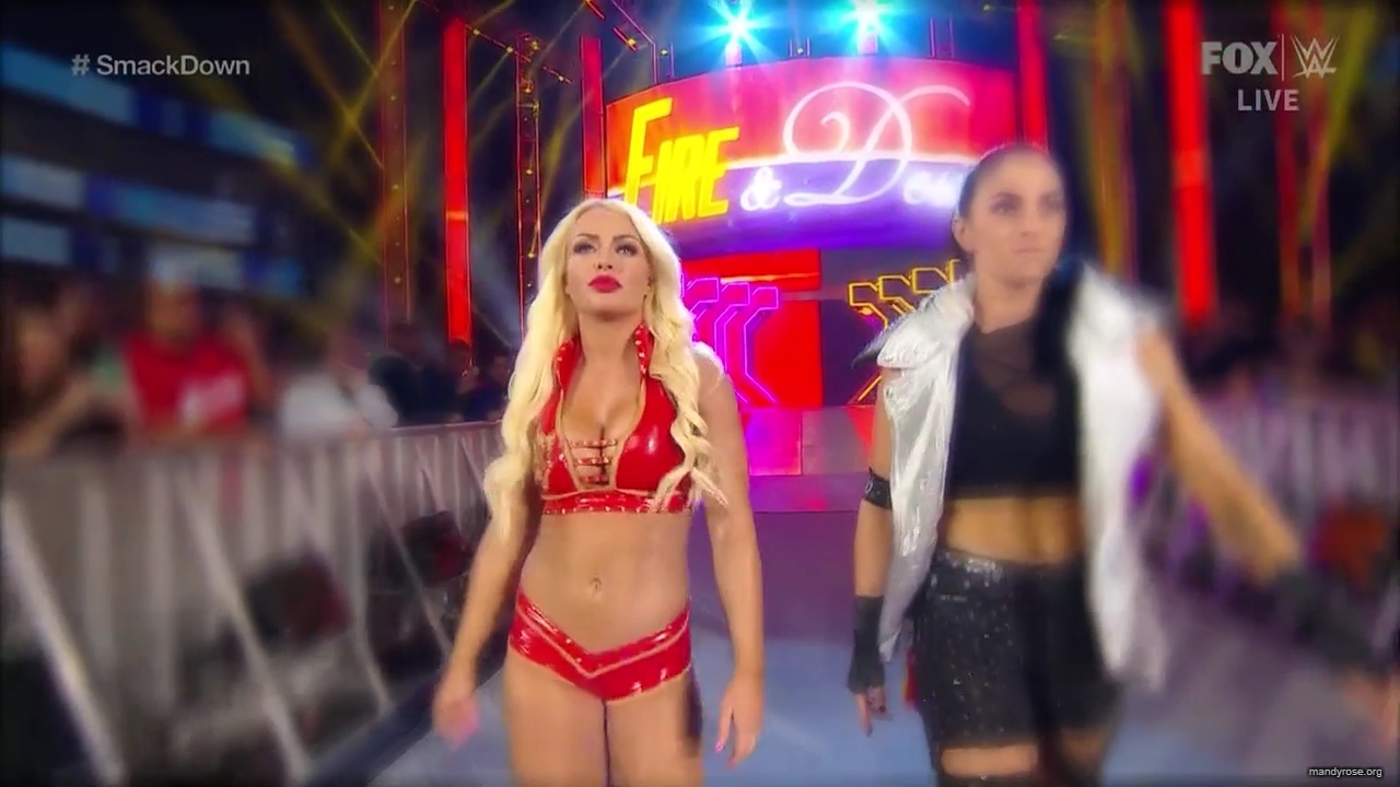 WWE_Friday_Night_SmackDown_2020_01_24_720p_HDTV_x264-NWCHD_mp40435.jpg