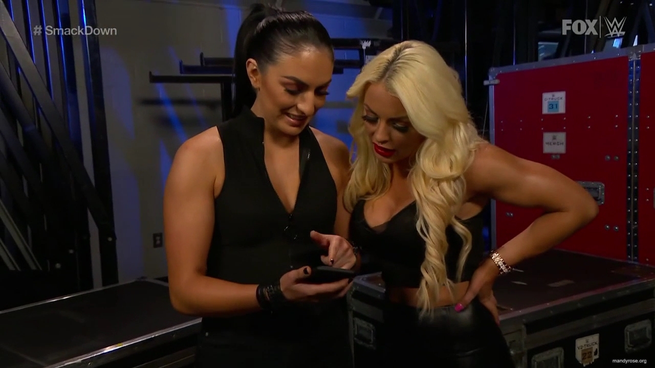 WWE_Friday_Night_SmackDown_2020_01_24_720p_HDTV_x264-NWCHD_mp40459.jpg