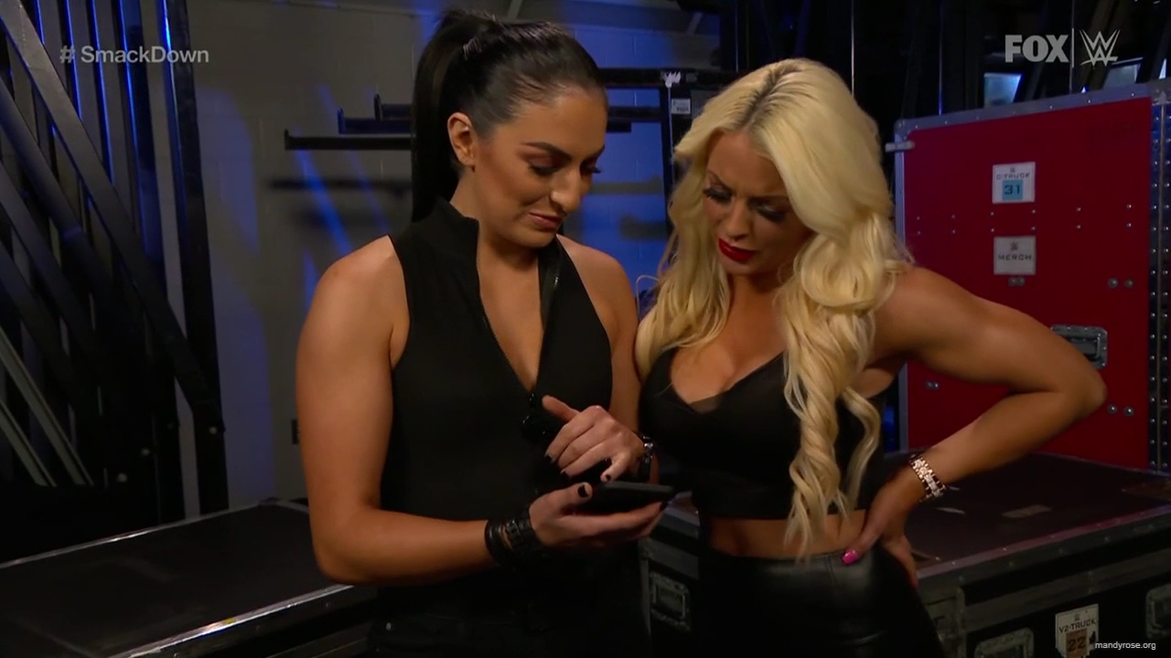 WWE_Friday_Night_SmackDown_2020_01_24_720p_HDTV_x264-NWCHD_mp40460.jpg
