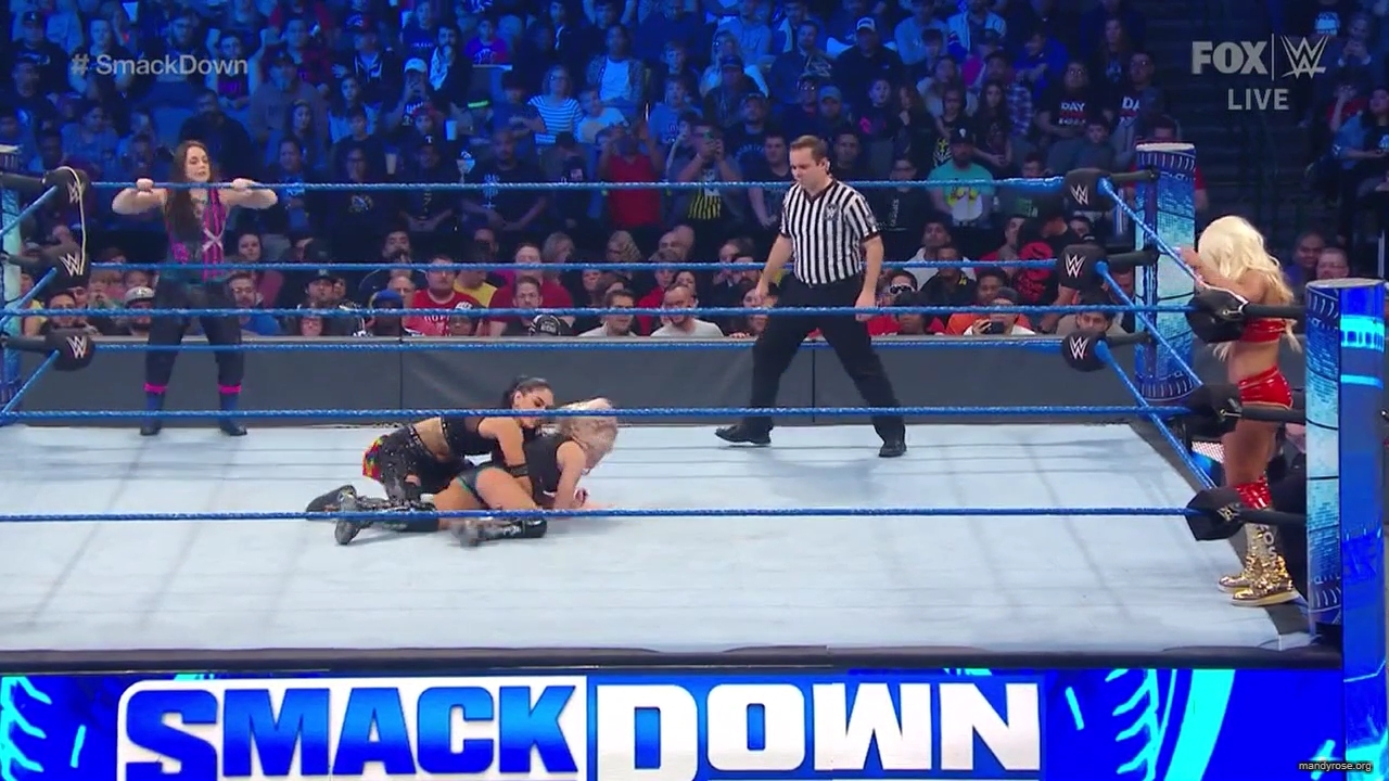 WWE_Friday_Night_SmackDown_2020_01_24_720p_HDTV_x264-NWCHD_mp40486.jpg