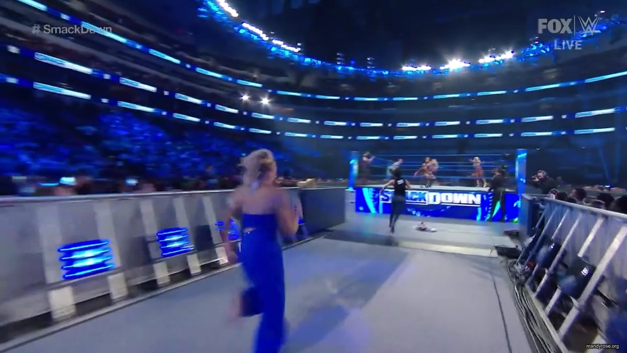 WWE_Friday_Night_SmackDown_2020_01_24_720p_HDTV_x264-NWCHD_mp40489.jpg