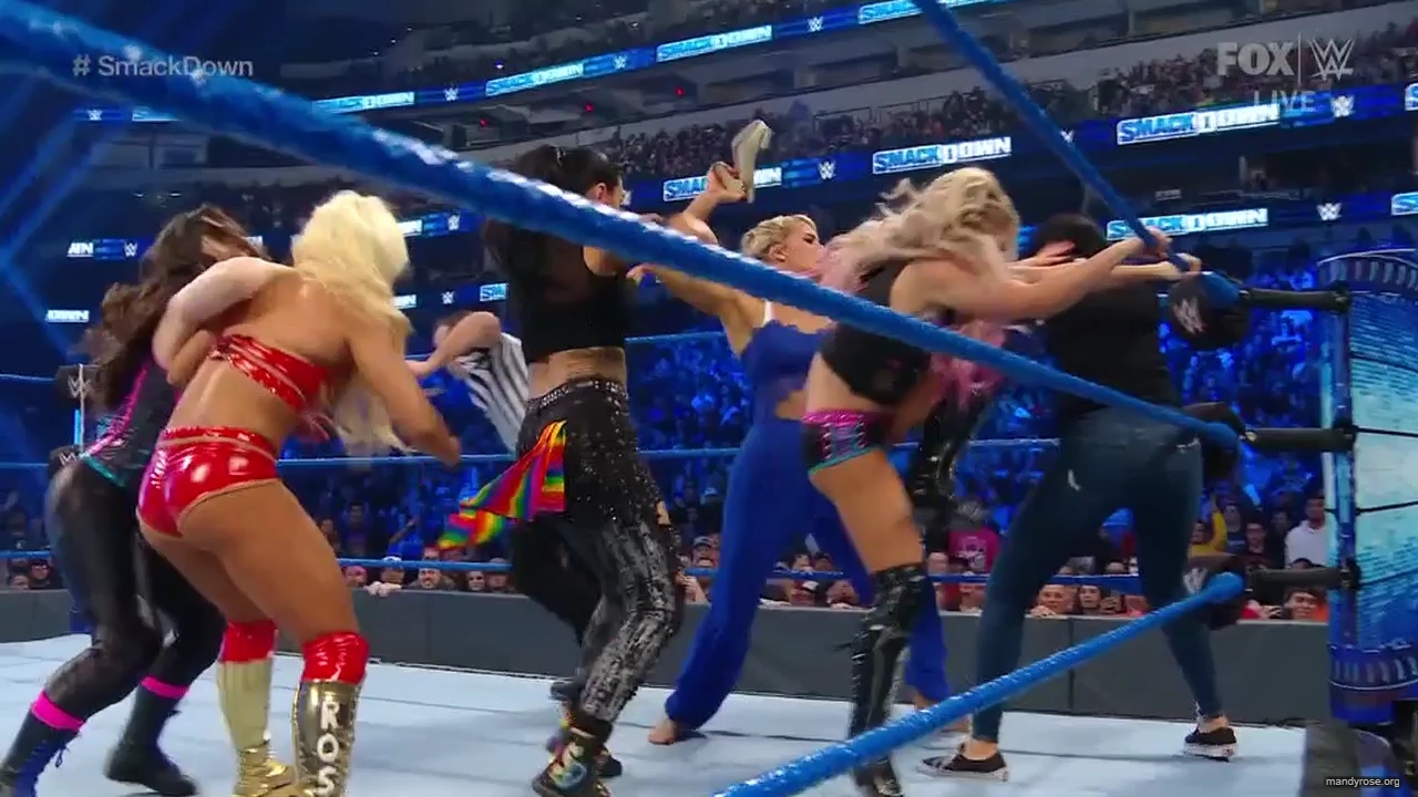 WWE_Friday_Night_SmackDown_2020_01_24_720p_HDTV_x264-NWCHD_mp40495.jpg