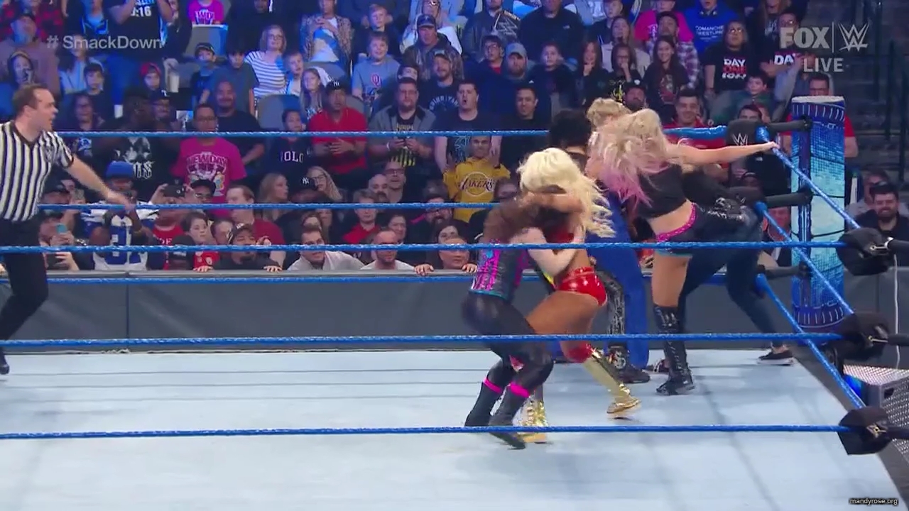 WWE_Friday_Night_SmackDown_2020_01_24_720p_HDTV_x264-NWCHD_mp40496.jpg