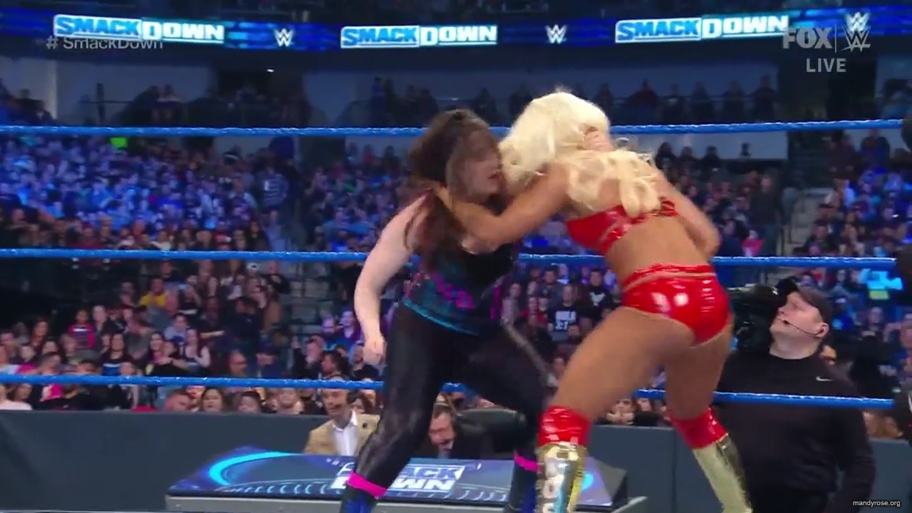 WWE_Friday_Night_SmackDown_2020_01_24_720p_HDTV_x264-NWCHD_mp40498.jpg