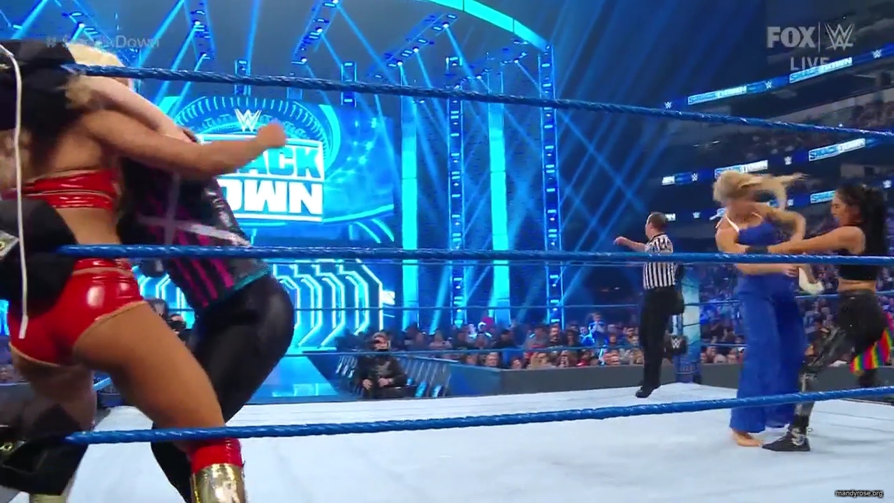 WWE_Friday_Night_SmackDown_2020_01_24_720p_HDTV_x264-NWCHD_mp40499.jpg