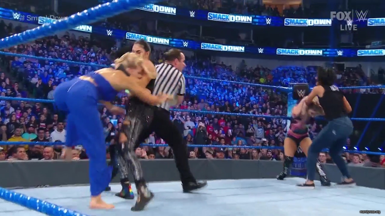 WWE_Friday_Night_SmackDown_2020_01_24_720p_HDTV_x264-NWCHD_mp40503.jpg