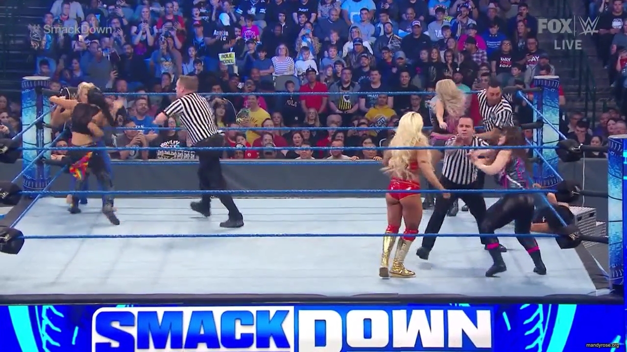 WWE_Friday_Night_SmackDown_2020_01_24_720p_HDTV_x264-NWCHD_mp40510.jpg