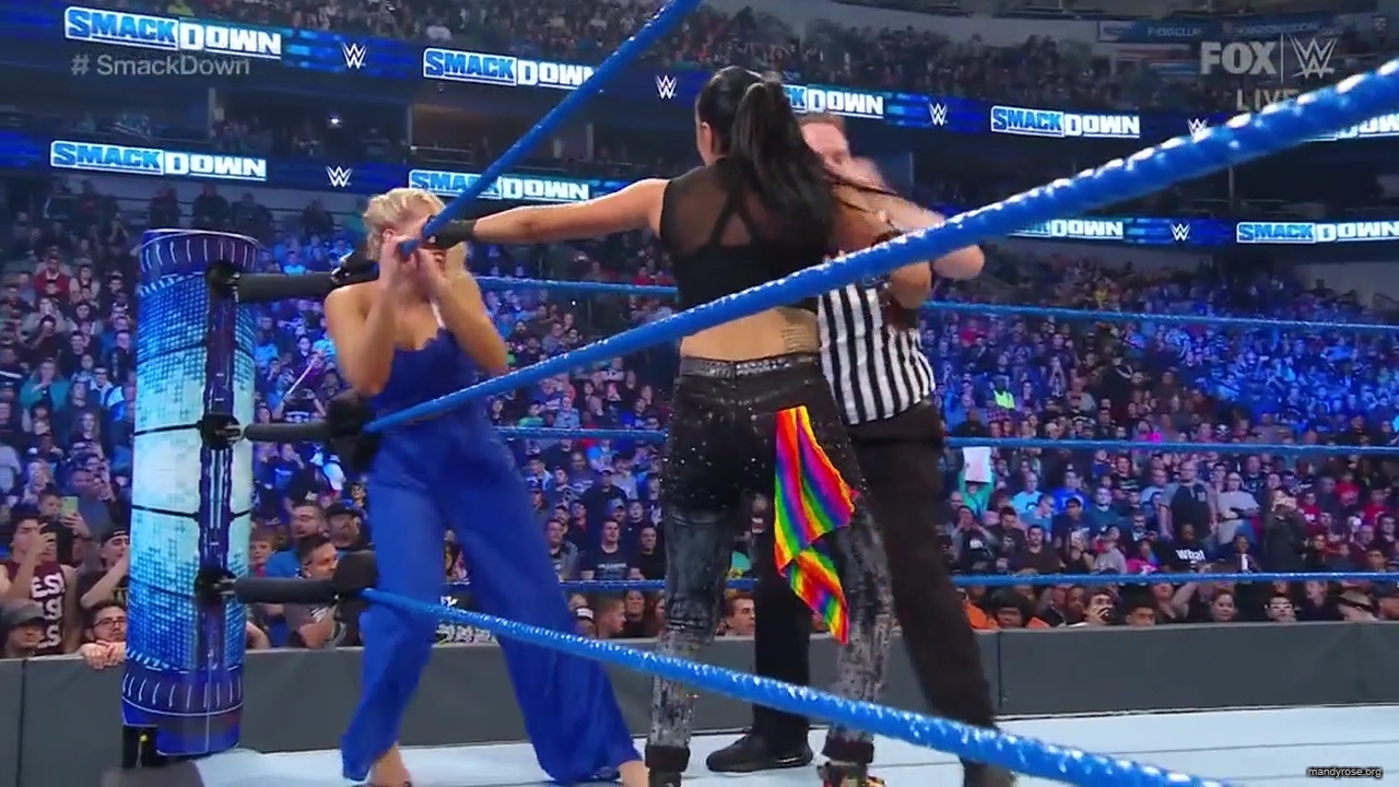 WWE_Friday_Night_SmackDown_2020_01_24_720p_HDTV_x264-NWCHD_mp40511.jpg