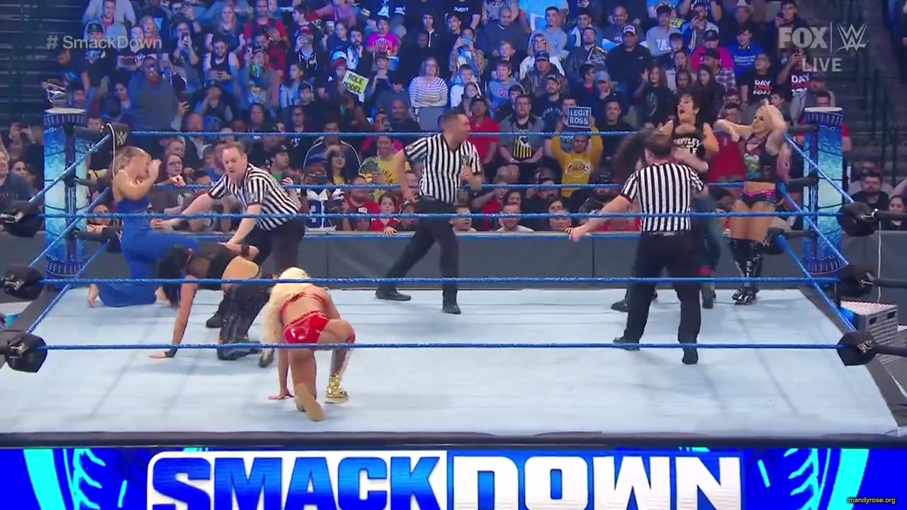 WWE_Friday_Night_SmackDown_2020_01_24_720p_HDTV_x264-NWCHD_mp40515.jpg