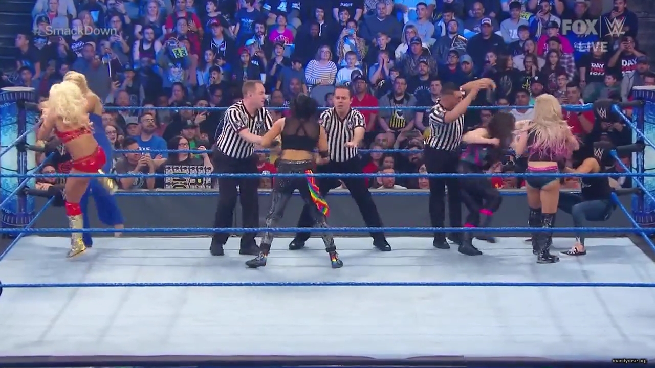 WWE_Friday_Night_SmackDown_2020_01_24_720p_HDTV_x264-NWCHD_mp40521.jpg