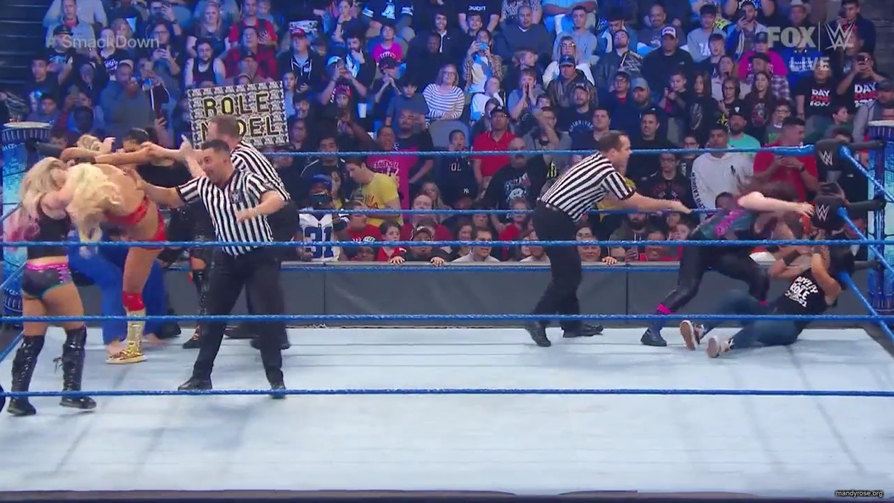 WWE_Friday_Night_SmackDown_2020_01_24_720p_HDTV_x264-NWCHD_mp40528.jpg