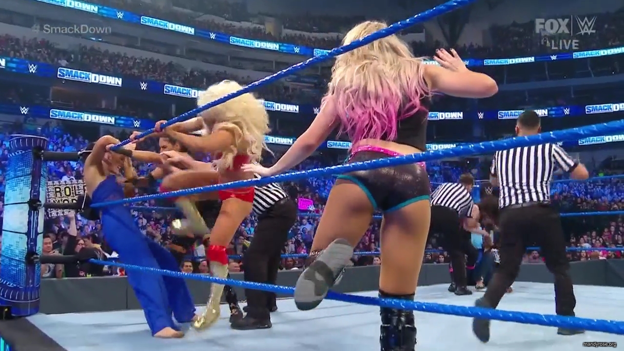 WWE_Friday_Night_SmackDown_2020_01_24_720p_HDTV_x264-NWCHD_mp40529.jpg