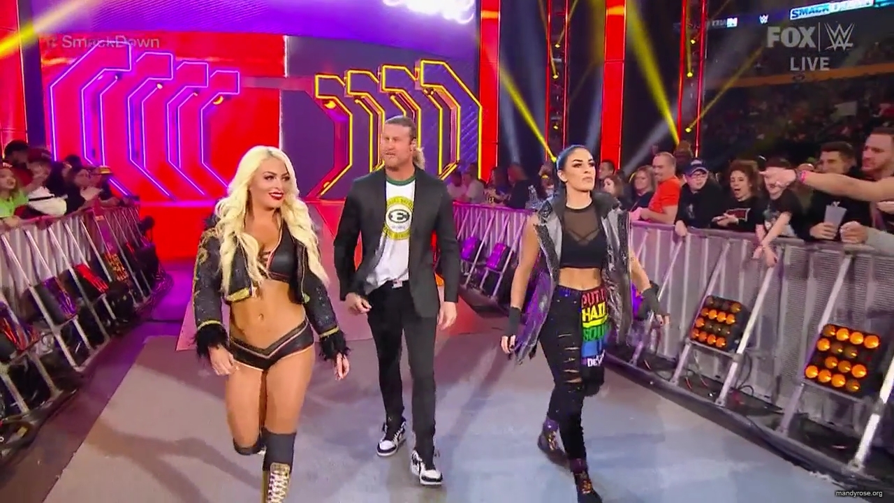 WWE_Friday_Night_SmackDown_2020_03_06_720p_HDTV_x264-NWCHD_mp41093.jpg