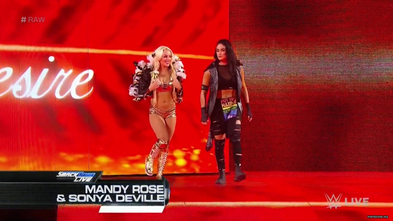 WWE_Monday_Night_RAW_2019_08_19_720p_HDTV_x264-KYR_mkv1666.jpg