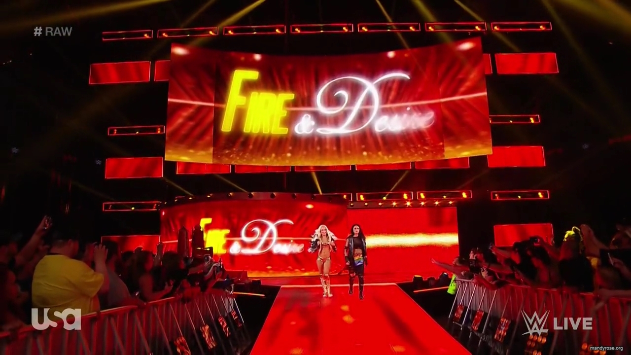 WWE_Monday_Night_RAW_2019_08_19_720p_HDTV_x264-KYR_mkv1672.jpg