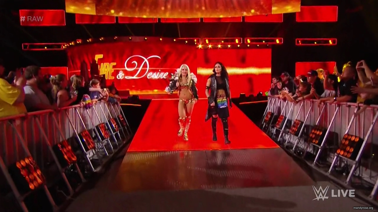 WWE_Monday_Night_RAW_2019_08_19_720p_HDTV_x264-KYR_mkv1675.jpg