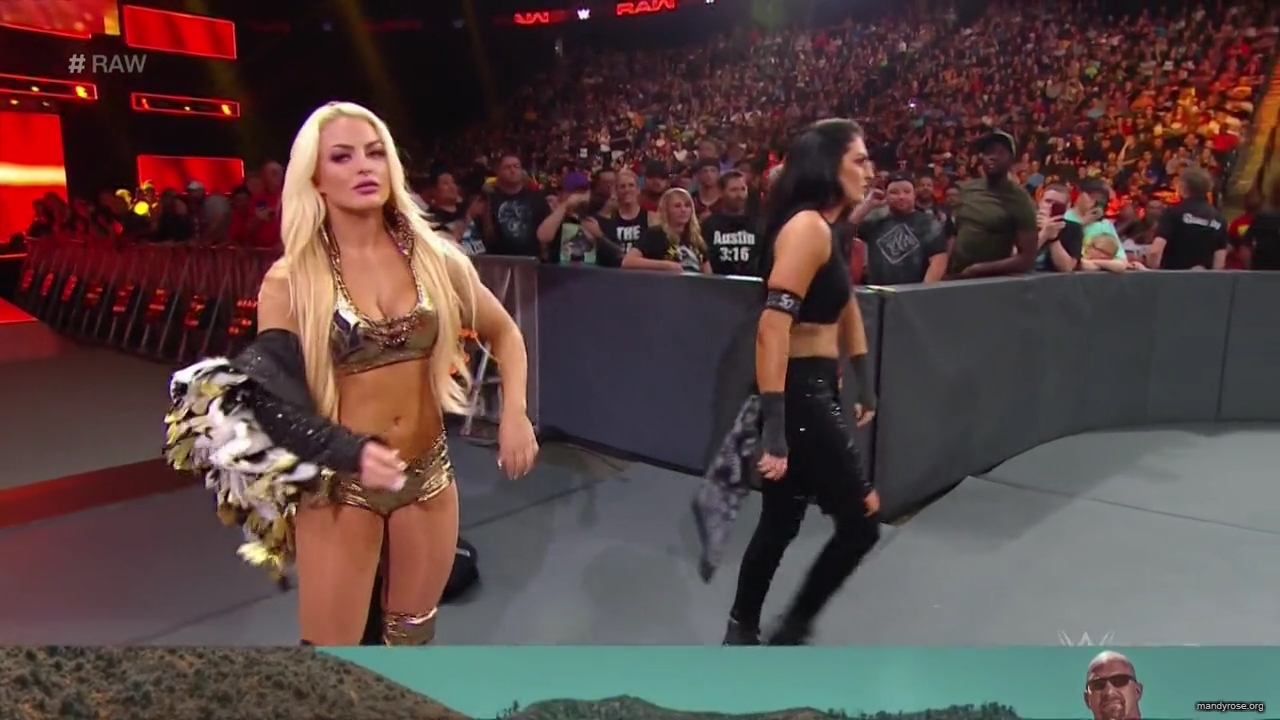 WWE_Monday_Night_RAW_2019_08_19_720p_HDTV_x264-KYR_mkv1687.jpg