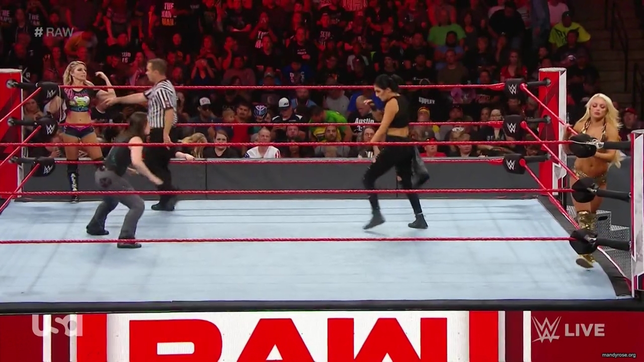 WWE_Monday_Night_RAW_2019_08_19_720p_HDTV_x264-KYR_mkv1726.jpg
