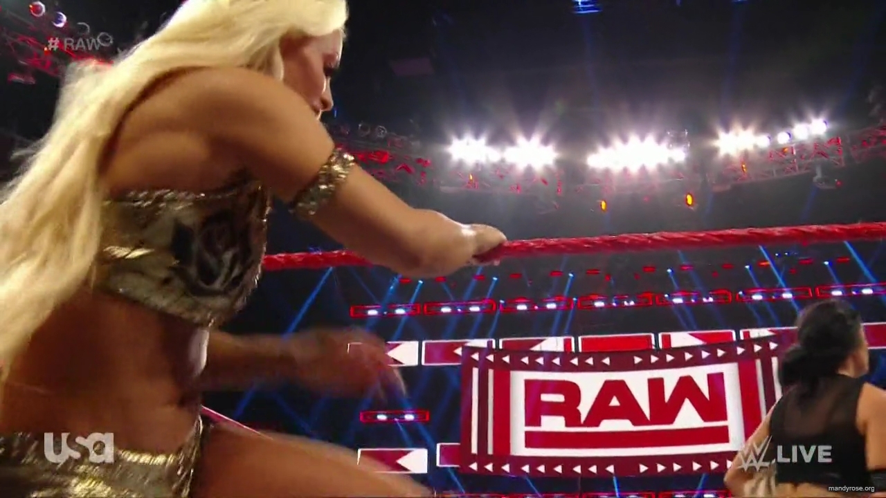 WWE_Monday_Night_RAW_2019_08_19_720p_HDTV_x264-KYR_mkv1765.jpg
