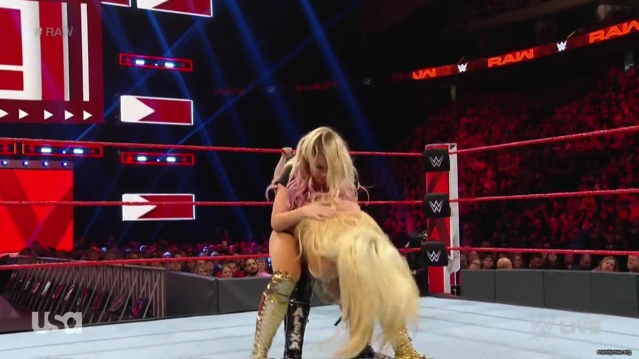 WWE_Monday_Night_RAW_2019_08_19_720p_HDTV_x264-KYR_mkv1796.jpg