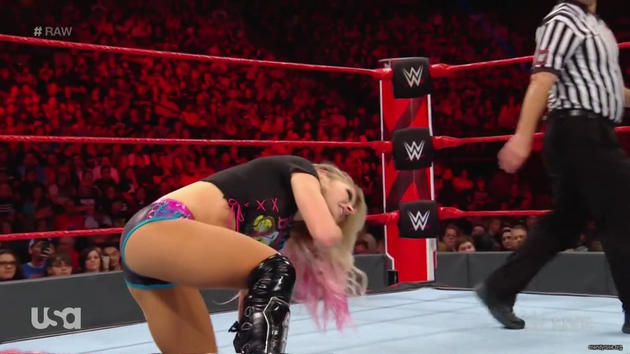 WWE_Monday_Night_RAW_2019_08_19_720p_HDTV_x264-KYR_mkv1814.jpg