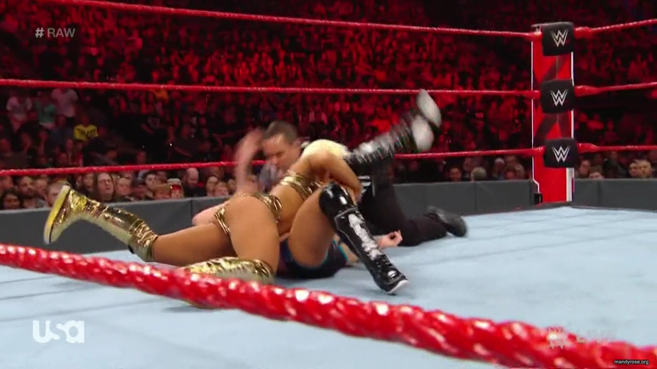 WWE_Monday_Night_RAW_2019_08_19_720p_HDTV_x264-KYR_mkv1818.jpg