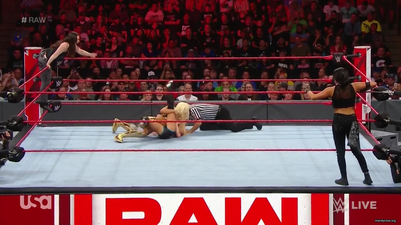 WWE_Monday_Night_RAW_2019_08_19_720p_HDTV_x264-KYR_mkv1819.jpg