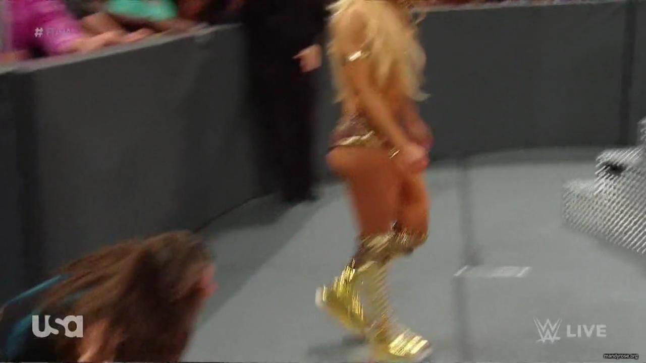 WWE_Monday_Night_RAW_2019_08_19_720p_HDTV_x264-KYR_mkv1840.jpg