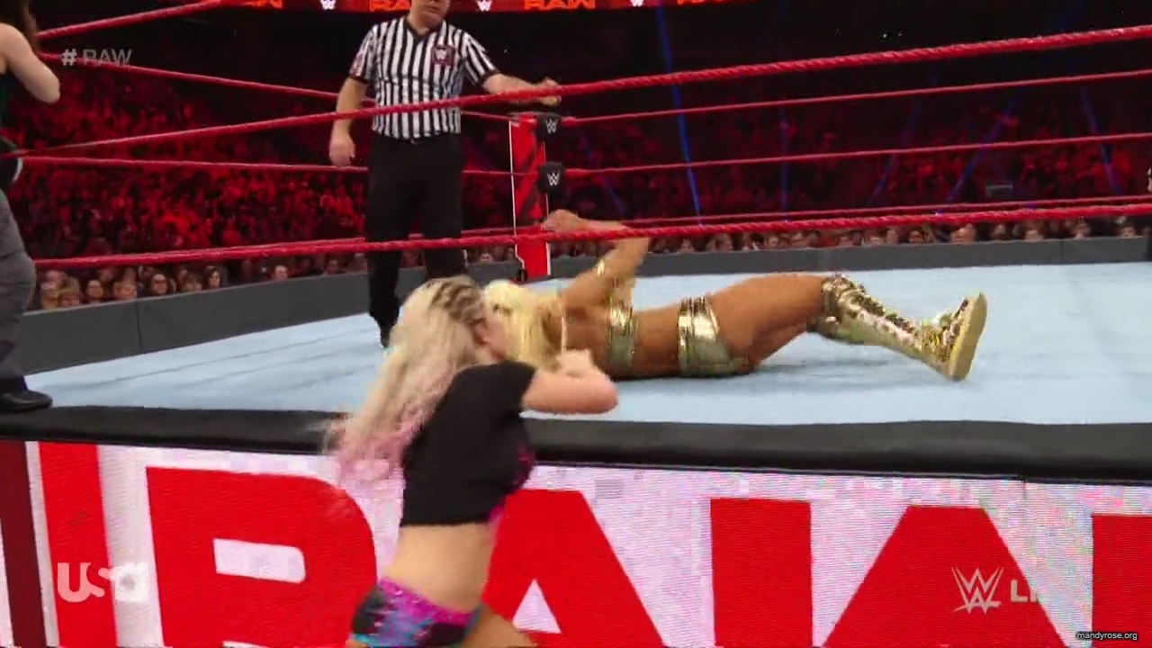 WWE_Monday_Night_RAW_2019_08_19_720p_HDTV_x264-KYR_mkv1854.jpg