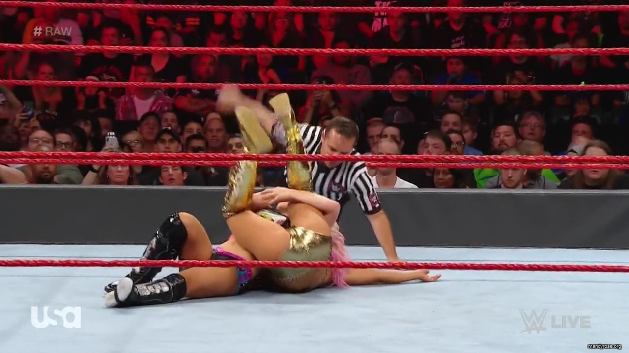 WWE_Monday_Night_RAW_2019_08_19_720p_HDTV_x264-KYR_mkv1858.jpg