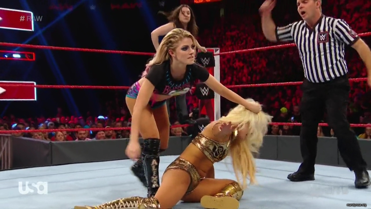 WWE_Monday_Night_RAW_2019_08_19_720p_HDTV_x264-KYR_mkv1861.jpg