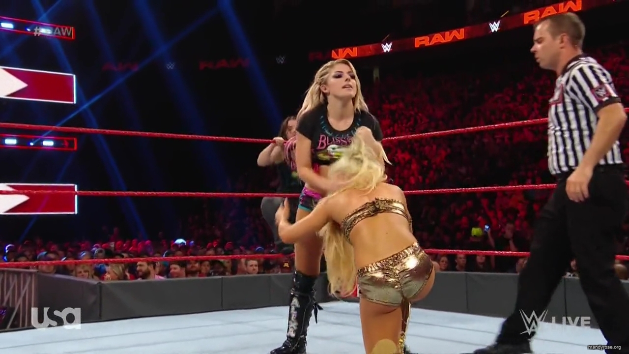 WWE_Monday_Night_RAW_2019_08_19_720p_HDTV_x264-KYR_mkv1863.jpg