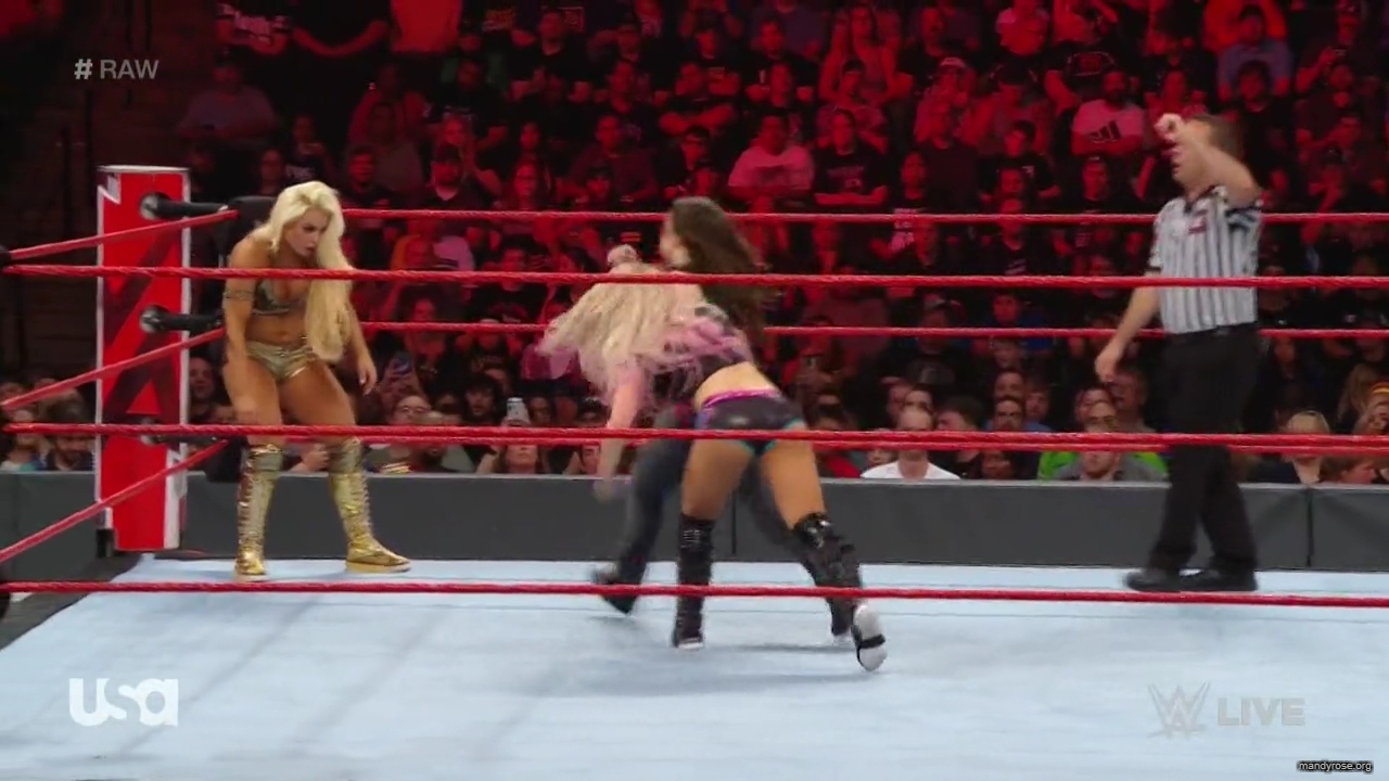 WWE_Monday_Night_RAW_2019_08_19_720p_HDTV_x264-KYR_mkv1872.jpg