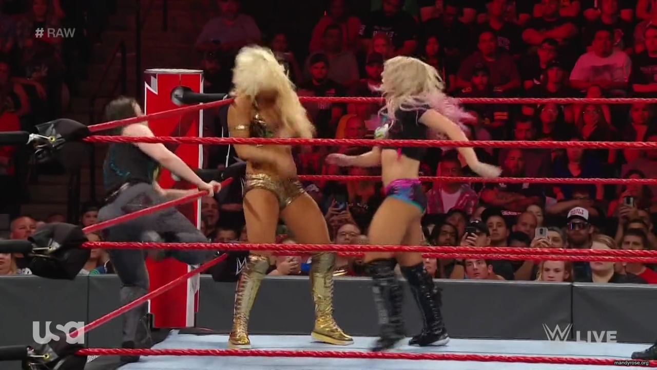 WWE_Monday_Night_RAW_2019_08_19_720p_HDTV_x264-KYR_mkv1875.jpg