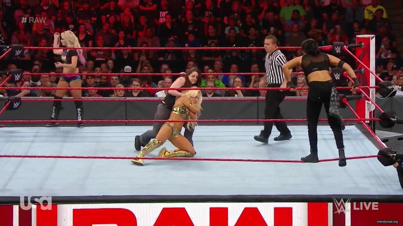 WWE_Monday_Night_RAW_2019_08_19_720p_HDTV_x264-KYR_mkv1894.jpg