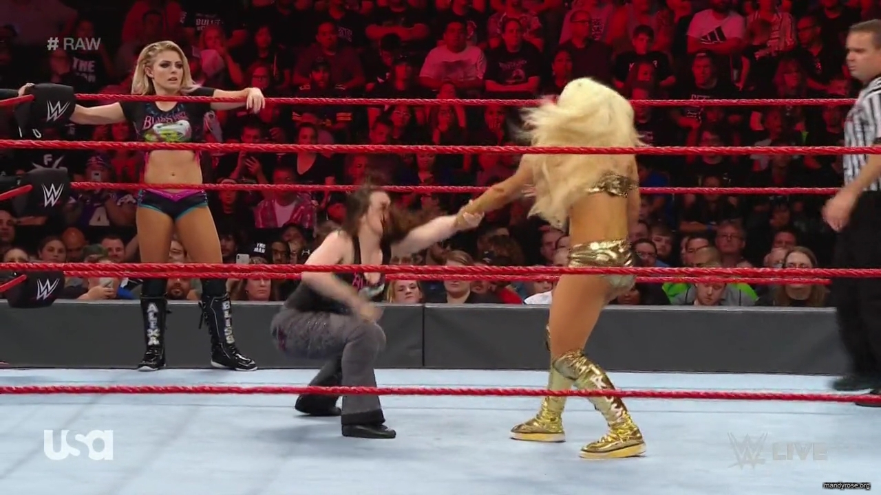 WWE_Monday_Night_RAW_2019_08_19_720p_HDTV_x264-KYR_mkv1904.jpg
