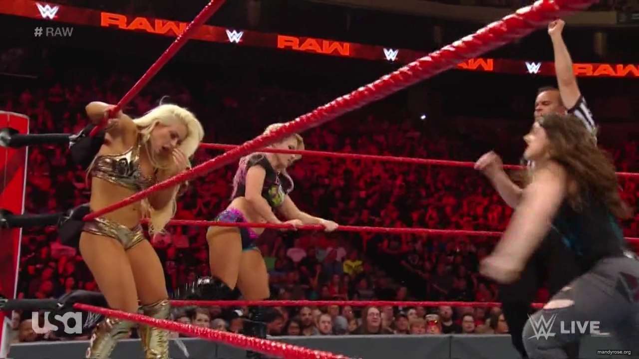 WWE_Monday_Night_RAW_2019_08_19_720p_HDTV_x264-KYR_mkv1908.jpg