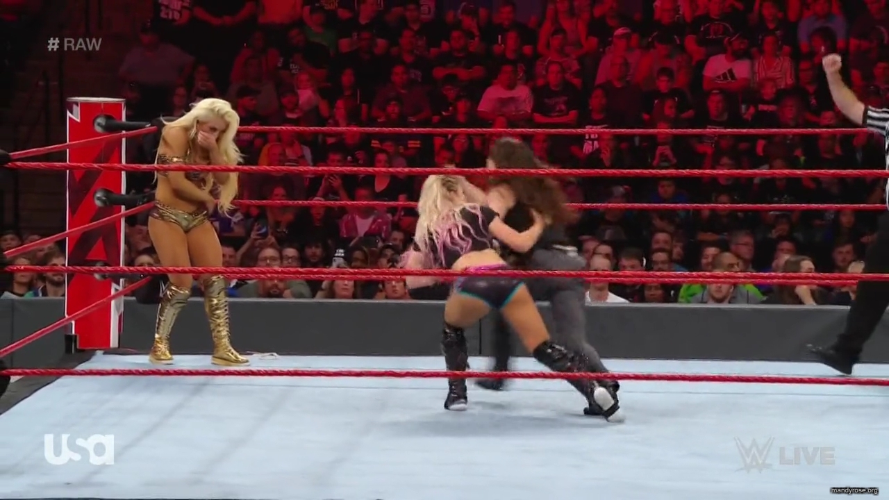 WWE_Monday_Night_RAW_2019_08_19_720p_HDTV_x264-KYR_mkv1911.jpg