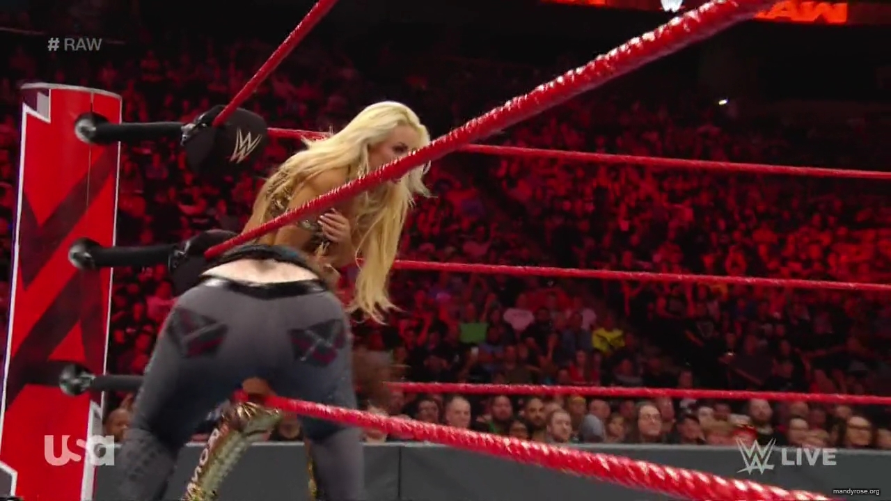 WWE_Monday_Night_RAW_2019_08_19_720p_HDTV_x264-KYR_mkv1913.jpg