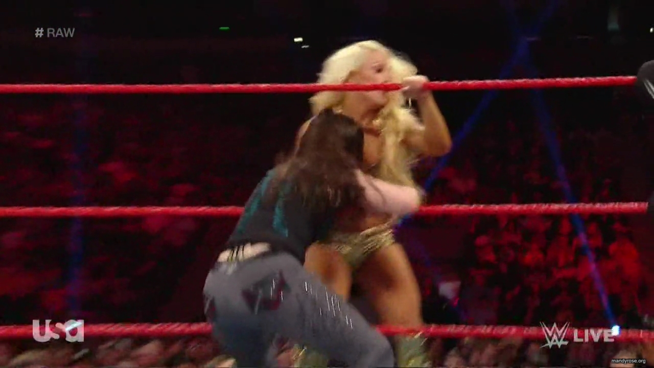 WWE_Monday_Night_RAW_2019_08_19_720p_HDTV_x264-KYR_mkv1958.jpg