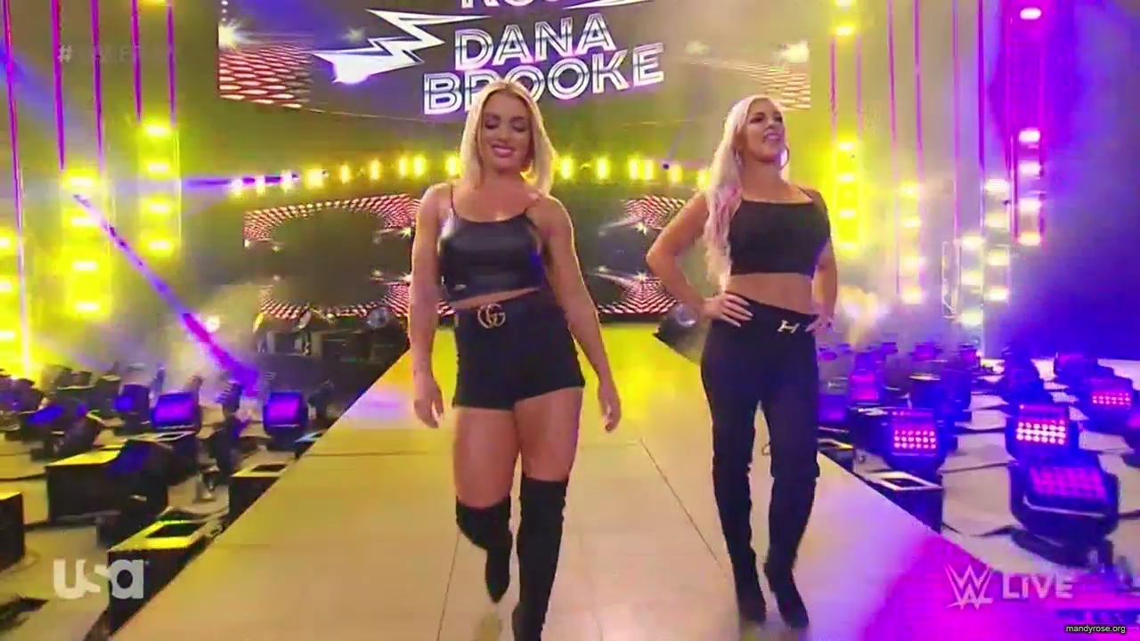 WWE_Monday_Night_Raw_2020_10_12_720p_HDTV_x264-NWCHD_mp40422.jpg